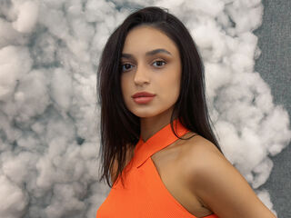 AdoraCortes's Free Profile Image