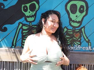 AstraINara's Erotic live cam chat Profile Image