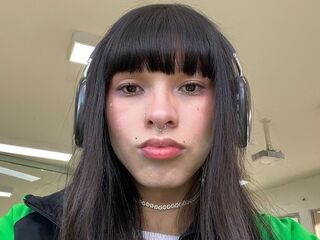 BellaCloy's Live cam roleplay Profile Image