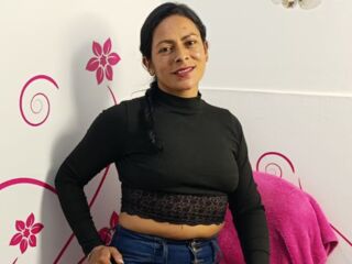 CanelaGolden's Live free cam Profile Image