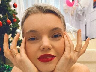 CutieErikaa's Porn webcam Profile Image