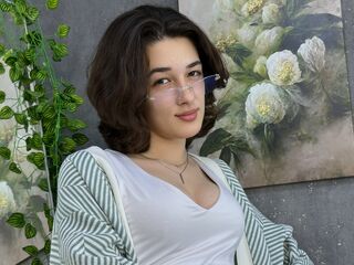 EdnaRomberg's Online Profile Image