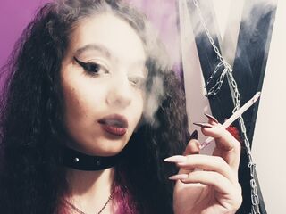MadeleineLynn's Livejasmine Profile Image