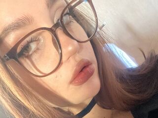 QuennaEmbry's MyFreeCams live cam shows Profile Image