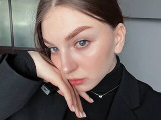 SabrinaMoun's Live cam chat Profile Image